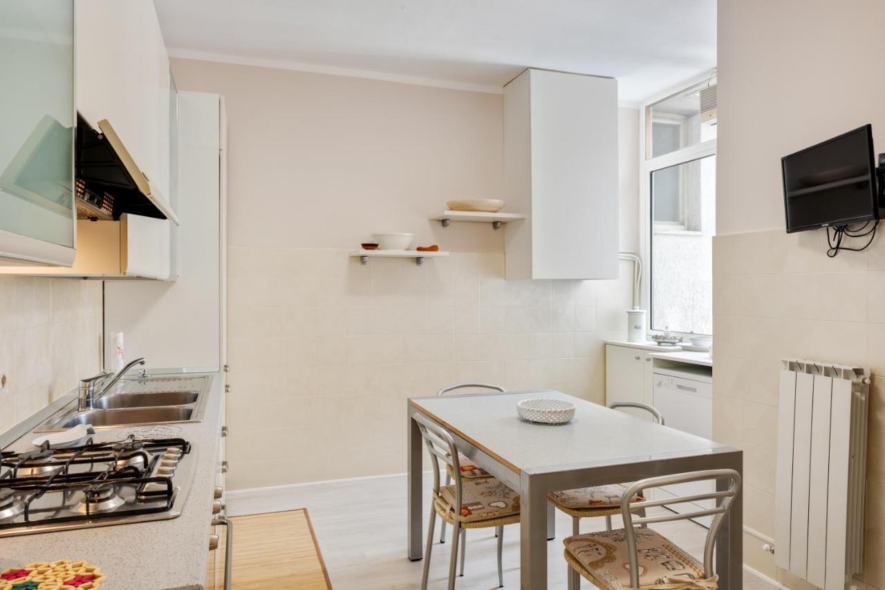 Apartament Luni Mare Bright Terrace Flat With Parking Marinella di Sarzana Zewnętrze zdjęcie